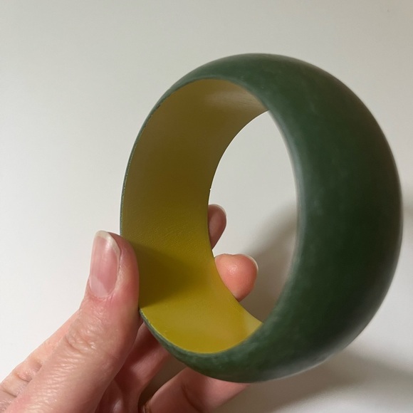 Fossil painted wood butterfly bangle - Picture 2 of 4